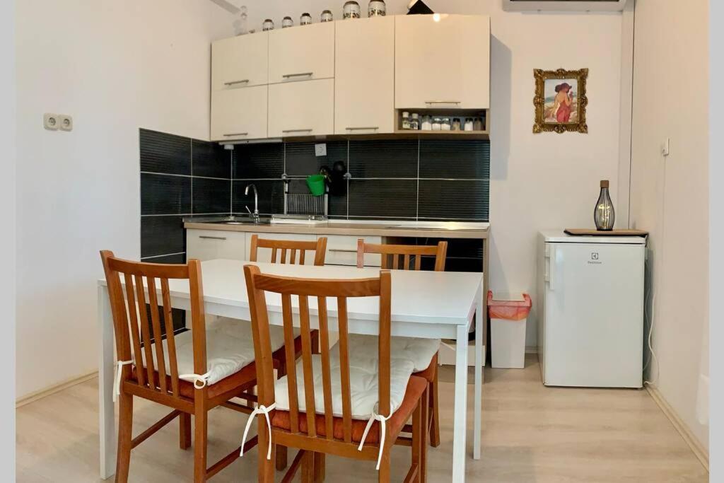 Summer Apartment 4 Makarska Esterno foto